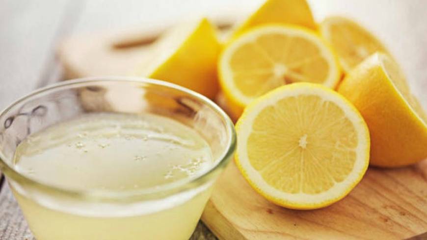 SCRUB PER IL CORPO ALLA BANANA